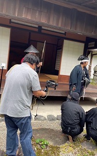 「伊賀越えVR（甘南備山編）」の澤井家住宅での撮影風景